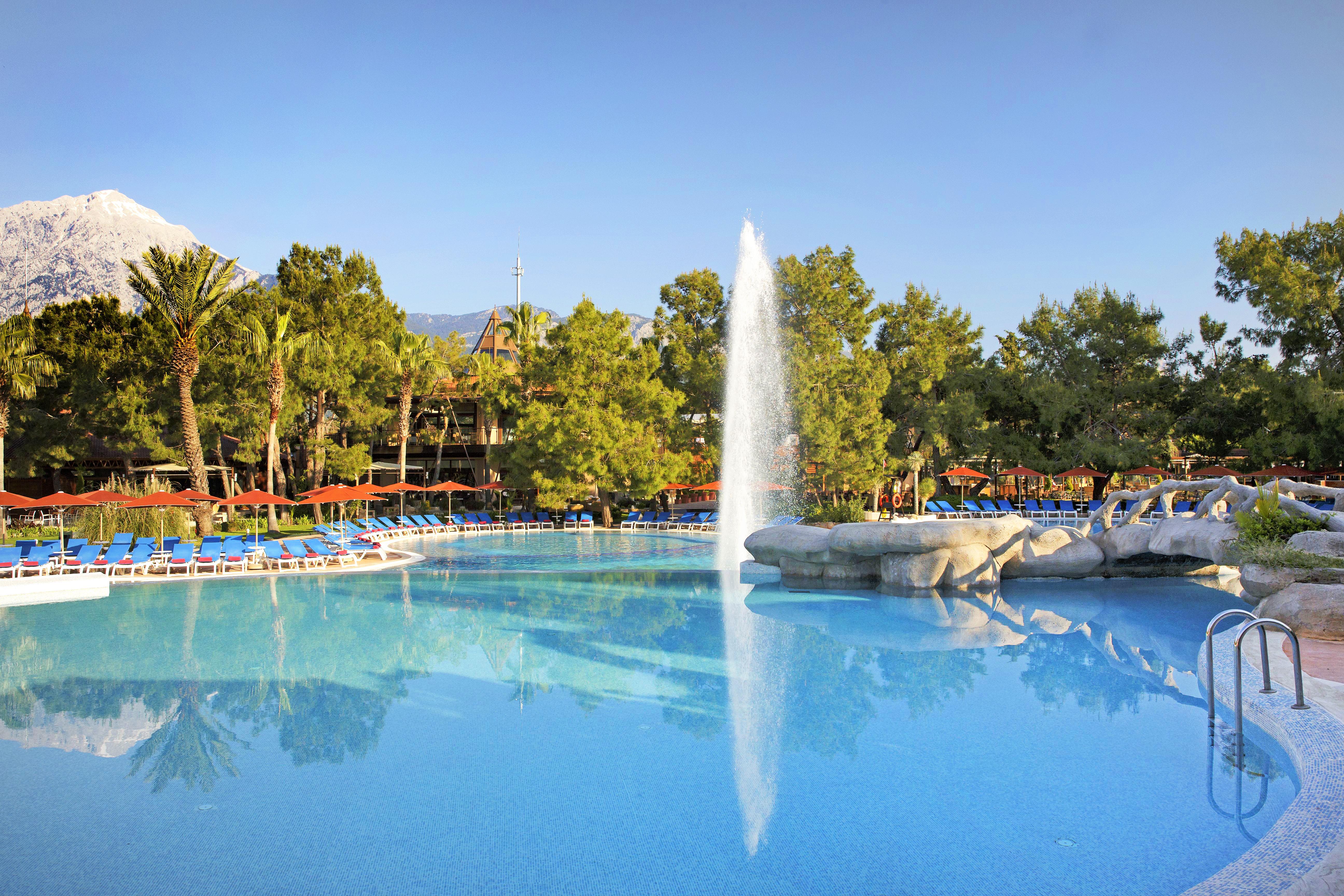 Marti Myra Hotell Tekirova Eksteriør bilde The swimming pool at the hotel