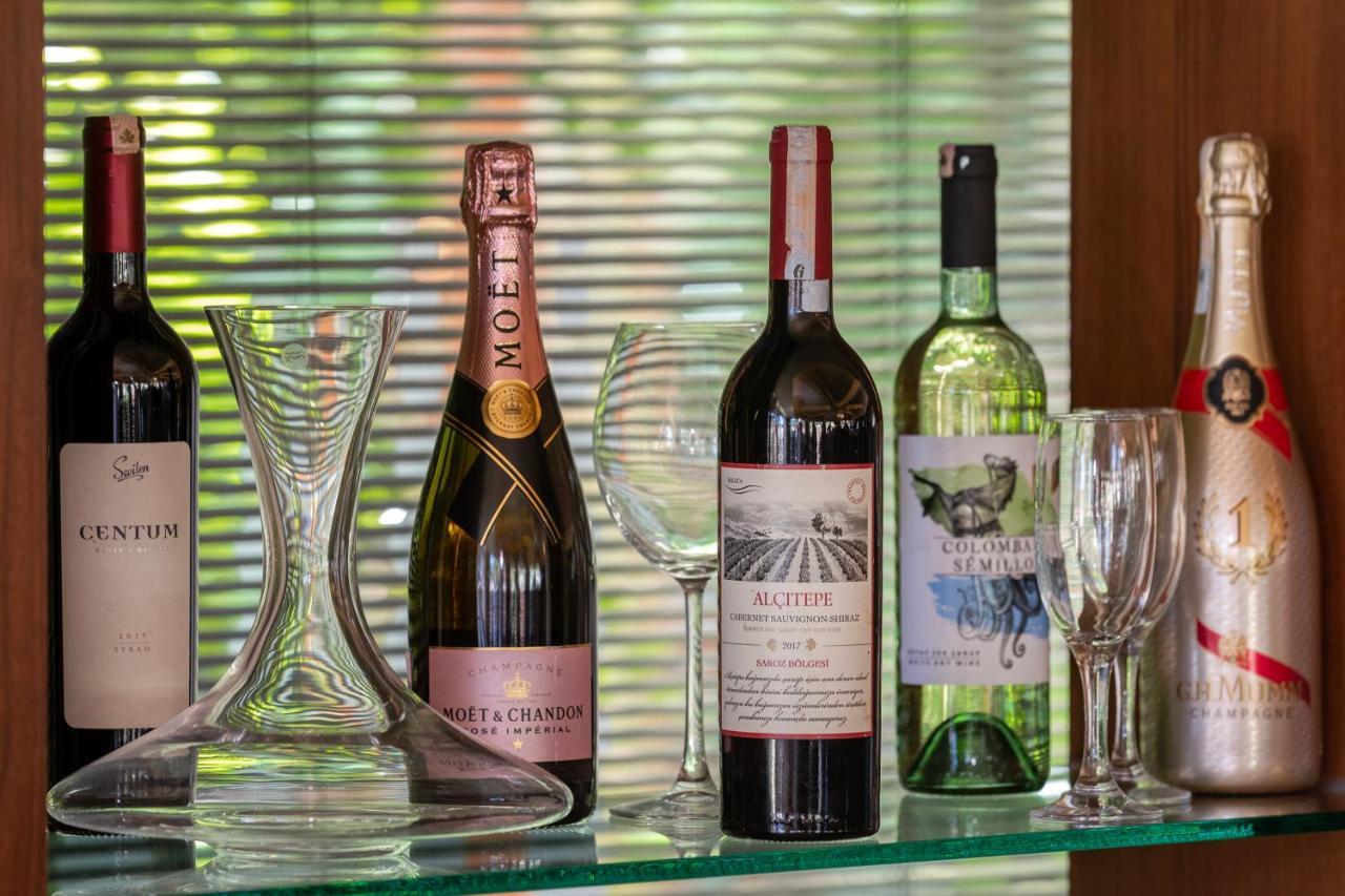 Marti Myra Hotell Tekirova Eksteriør bilde Wine bottles